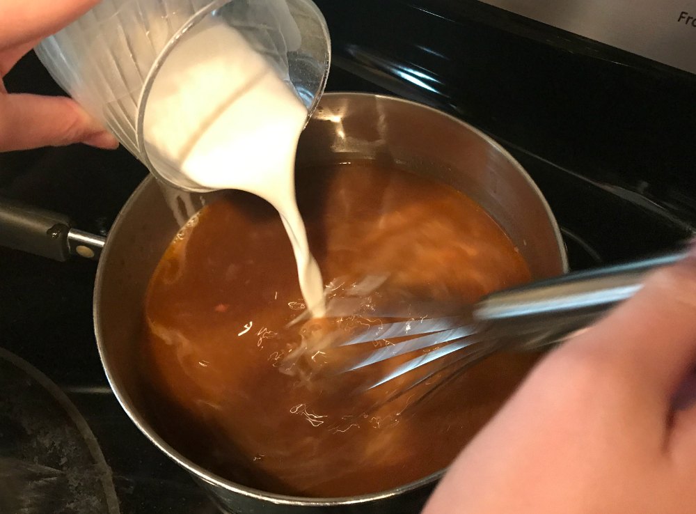 making beef gravy