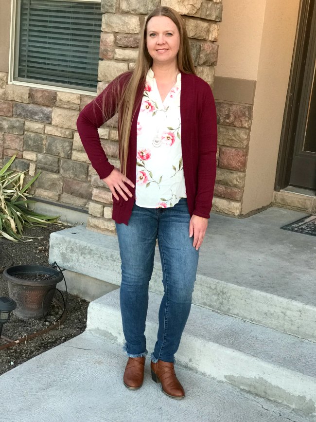 November 2018 Stitch Fix Review - Sweet Purple Tulips